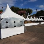 Tenda caixa com três(3) cobranças